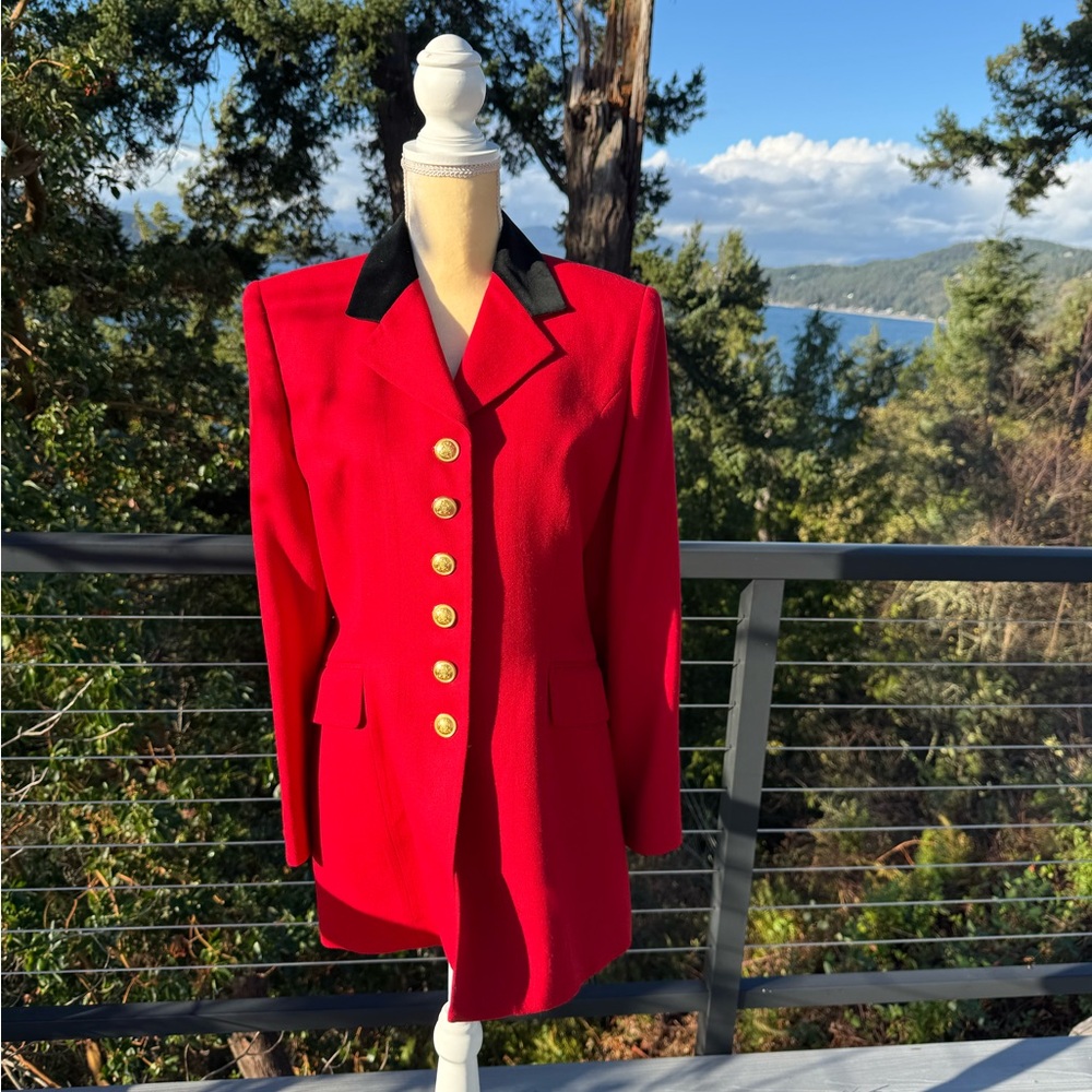 Ralph Lauren Beautiful Red Women's Long Blazer with Black Velvet Collar size 6